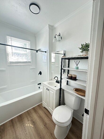 Building Photo - 750 8th St