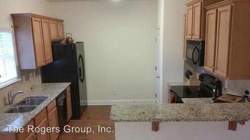 Building Photo - 2005 Massimo Dr