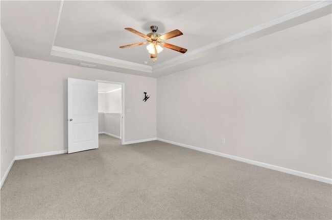 Building Photo - 4488 Ravenwood Dr