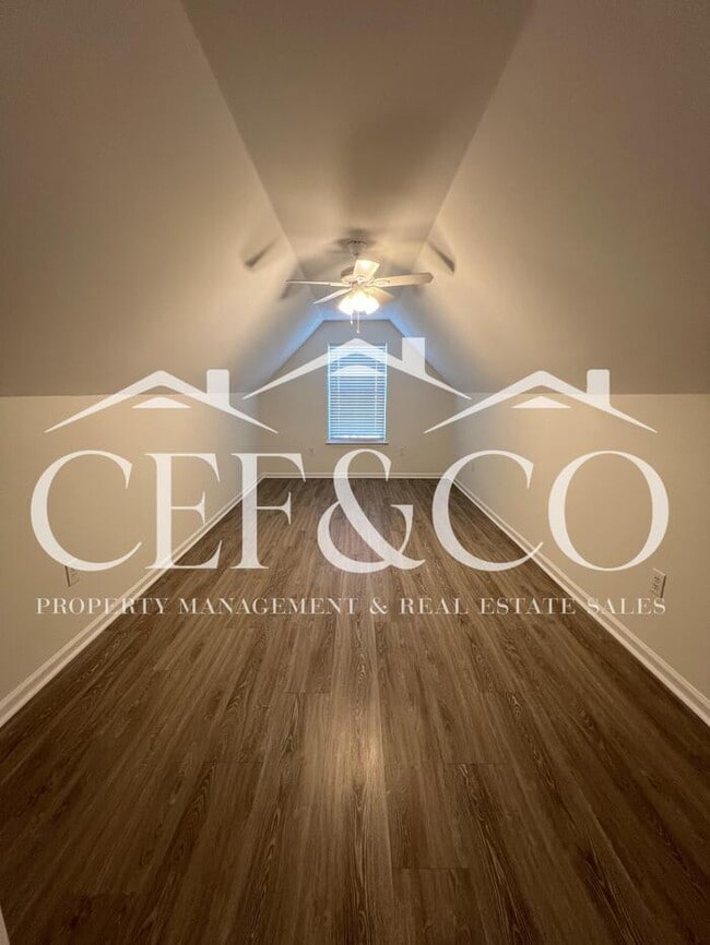 Building Photo - Lovely home now available in Duncan