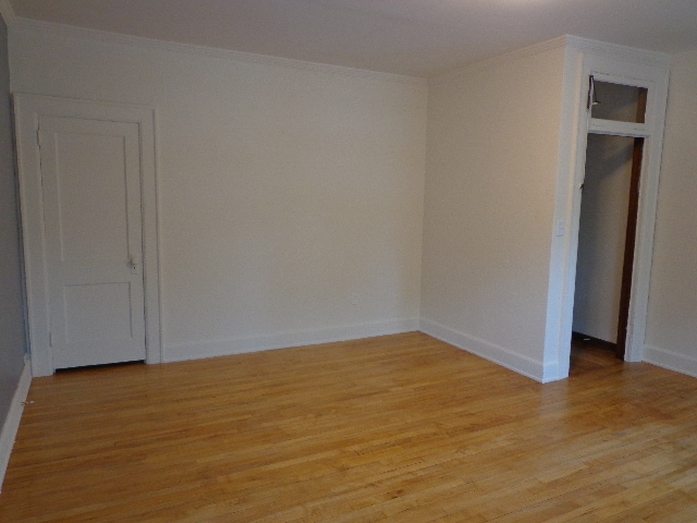 Building Photo - 109 E Gorham St