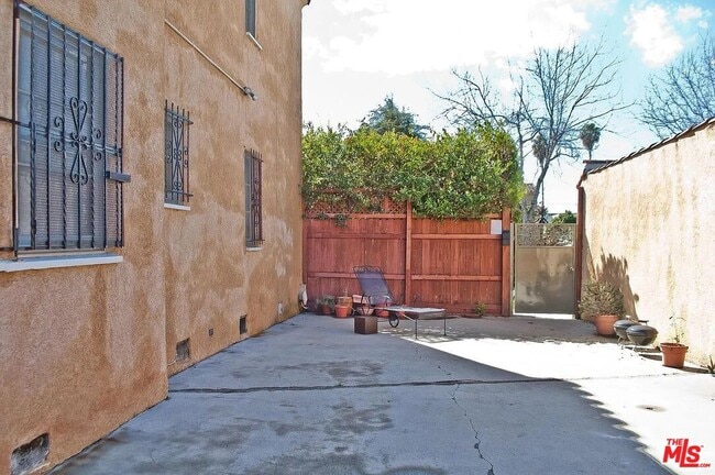 Building Photo - 8549 Horner St