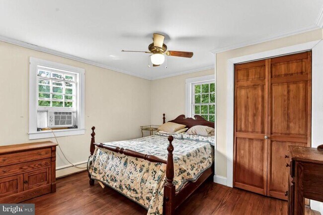 Building Photo - 990 Chesterville Rd