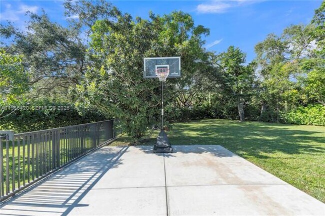 Building Photo - 7465 SW 135th St