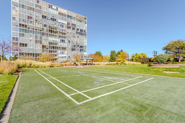 Building Photo - Three Bed / Two bath at the Cherry Creek Polo Club Condominiums