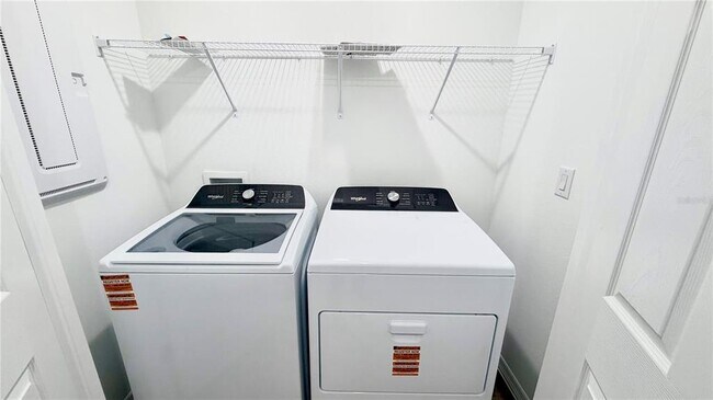 Building Photo - 3710 King Hill Dr