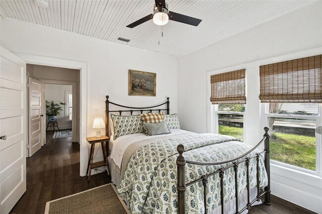 Building Photo - 459 Bell Ave