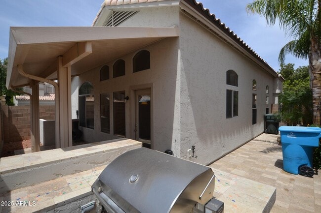 Building Photo - 4927 W Wahalla Ln