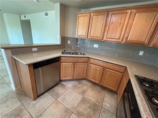 Building Photo - 11855 Portina Dr