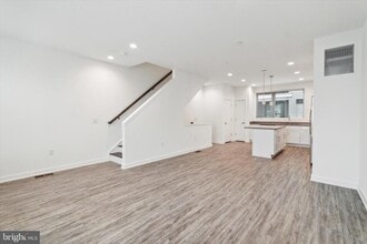 Building Photo - 3007 Riseview Ln