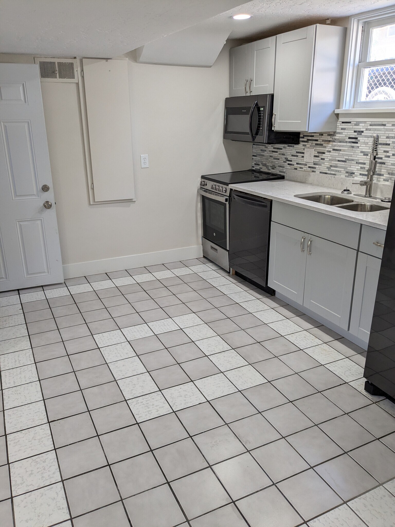 Building Photo - 780 29th St