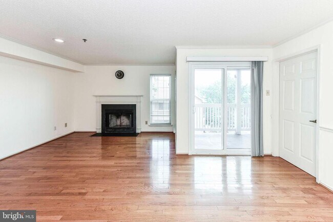 Building Photo - 1524 Lincoln Way