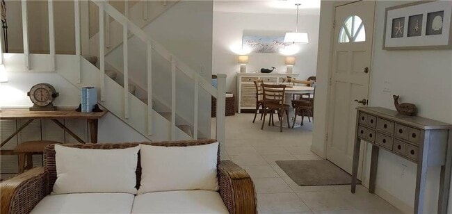 Building Photo - 1001 Royal Palm Blvd