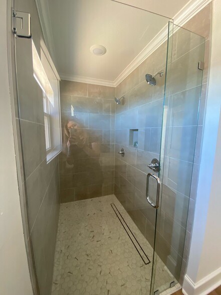 Building Photo - 837 Heiress Ct