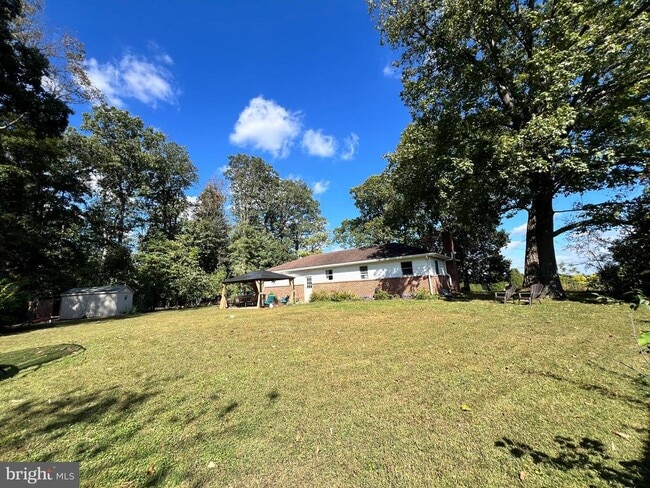 Building Photo - 1551 Deer Park Rd