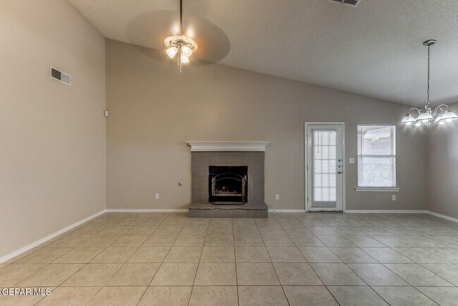 Building Photo - 3132 Tierra Bowles Dr
