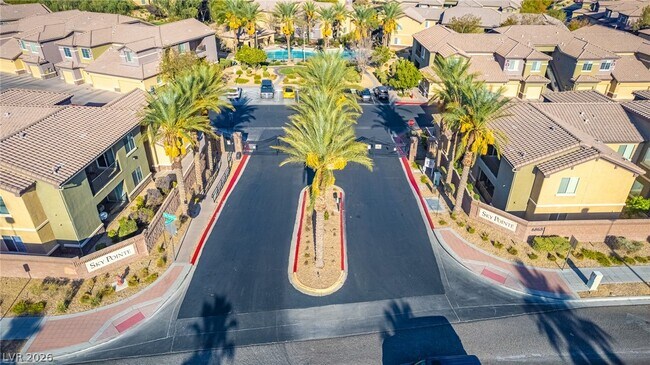 Building Photo - 6868 Sky Pointe Dr