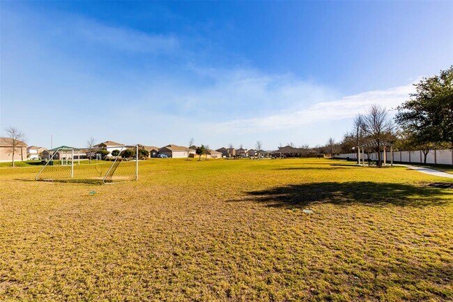 Building Photo - 109 Riverdale Dr