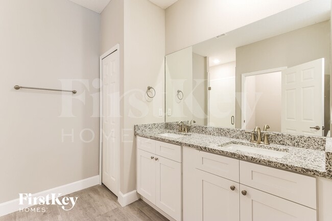 Building Photo - 874 Brookfield St SE