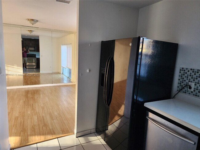 Building Photo - 13433 SW 62nd St