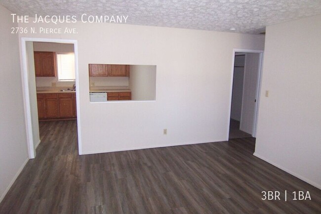 Building Photo - 3 Bedroom 1 Bath 1 Car Garage With Tons of...