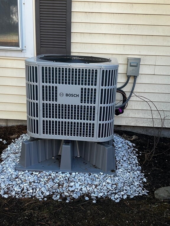 Building Photo - 1 Village Hill Ln