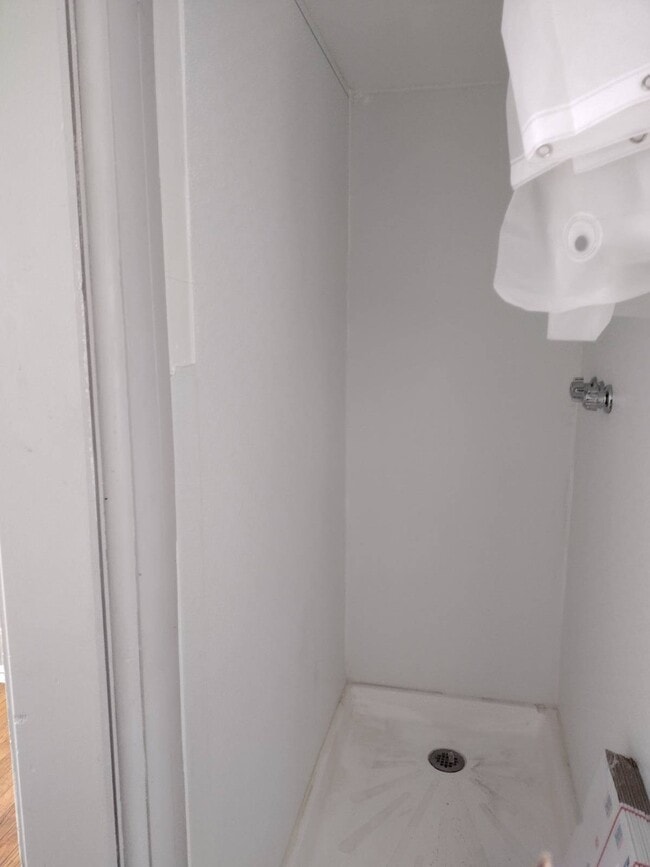 Building Photo - 1124 Lenox Ave