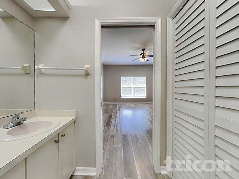 Building Photo - 443 Sandestin Dr SE