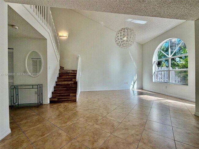 Building Photo - 12619 NW 11th Pl