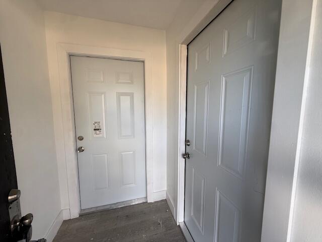 Building Photo - 904 4th St