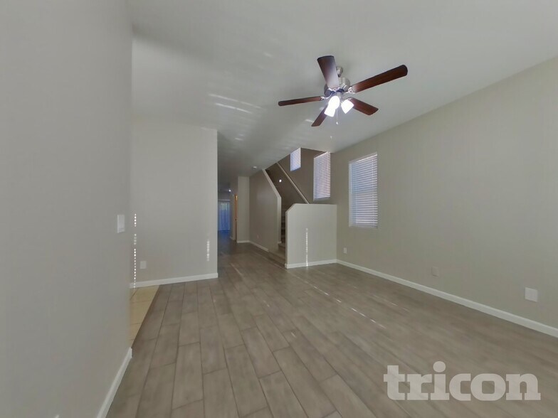 Building Photo - 14714 N 176th Ln