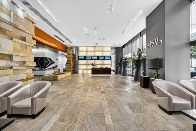 Building Photo - 500 Brickell Ave