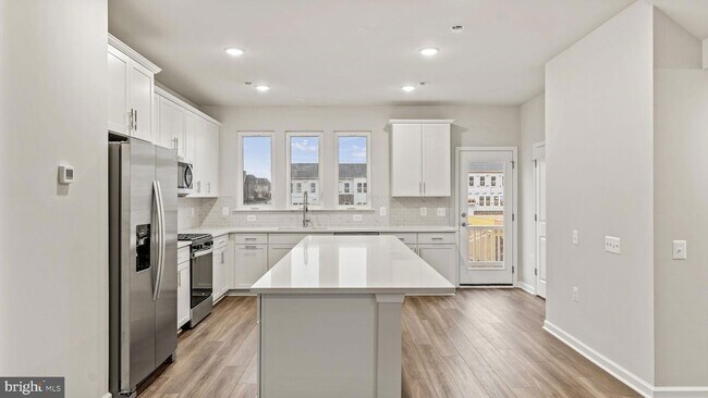 Building Photo - 15071 Jaxton Sq Ln