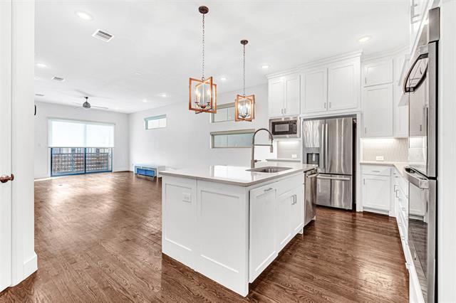 Building Photo - 8008 Zeppos Dr.