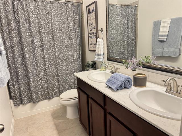 Building Photo - 1020 Lake Sierra Wy