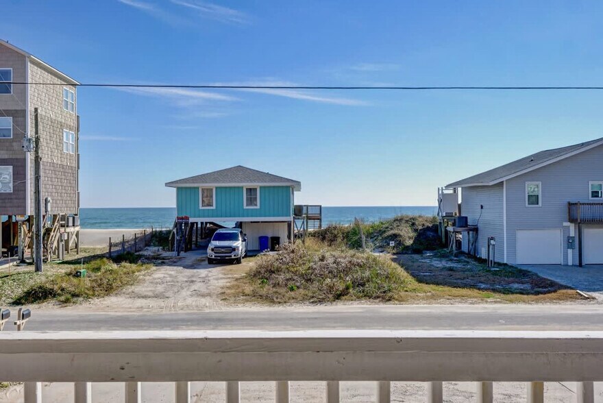 Building Photo - 237 Sea Shore Dr
