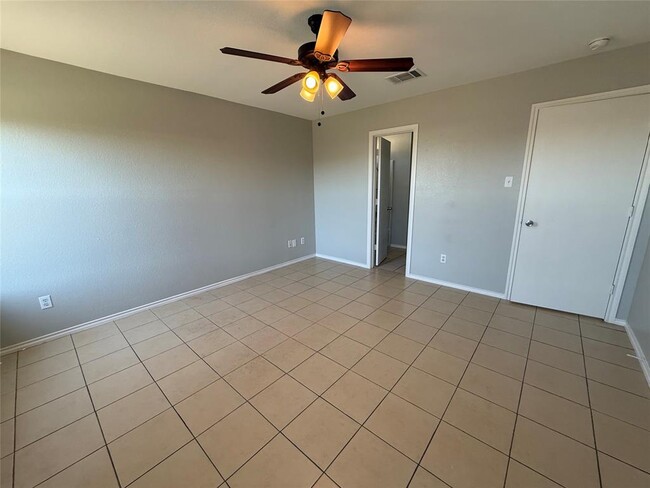 Building Photo - 313 Katherine Way