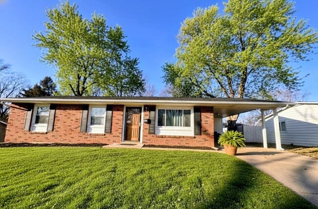 Front - 3291 Bristol Hall Dr