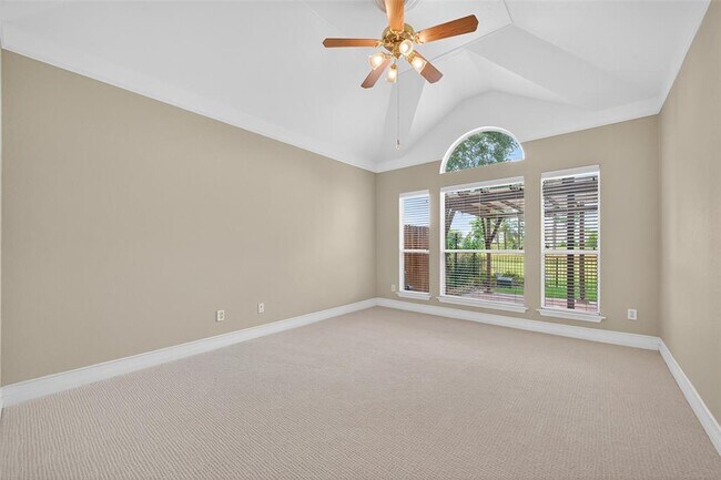 Building Photo - 7914 Loyel Pointe Dr