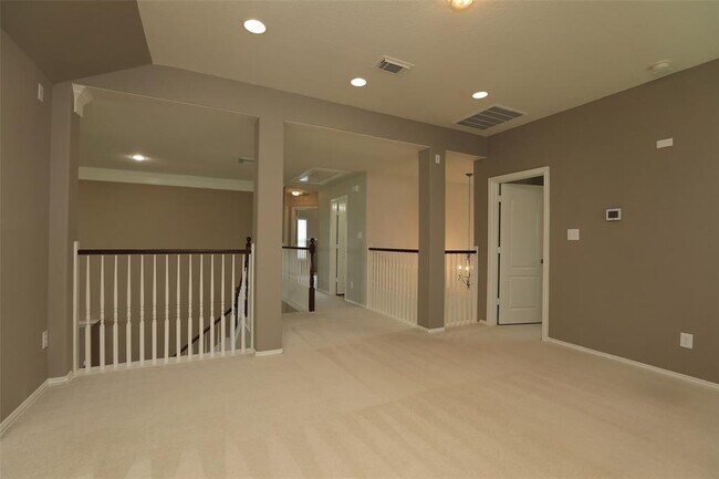 Building Photo - 9603 Red Rugosa Dr