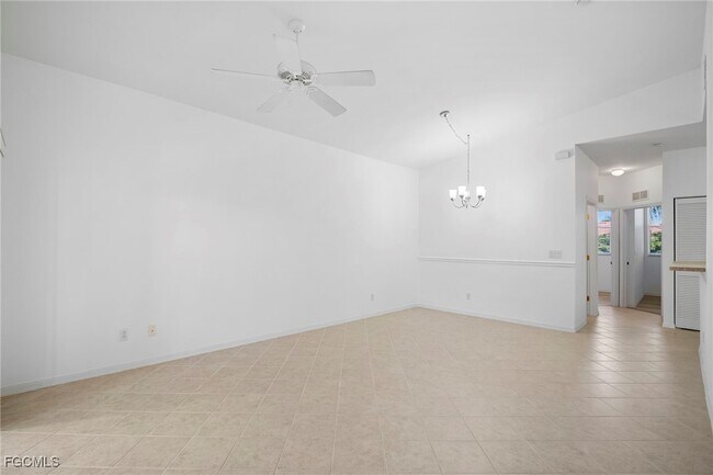 Building Photo - 4241 Bellasol Cir