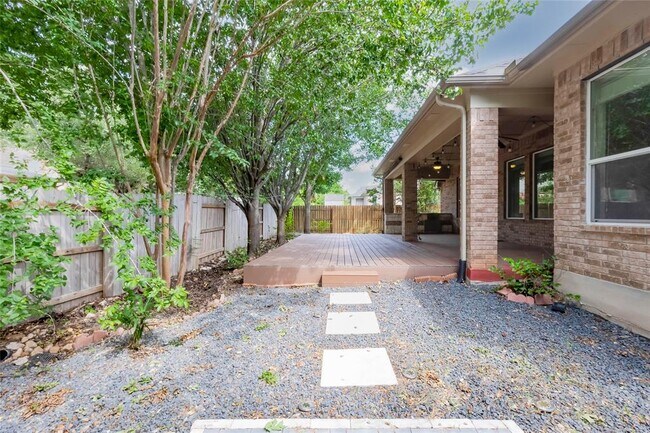 Building Photo - 116 Azimuth Dr