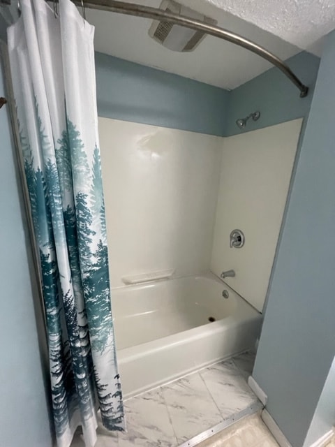 Shower - 162 Russell Rd