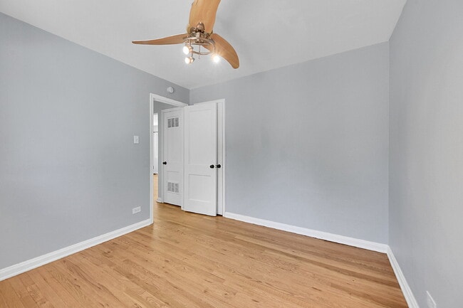 Building Photo - $2,295.00 - 3 Bedrooms, 1 Bathroom, Single...
