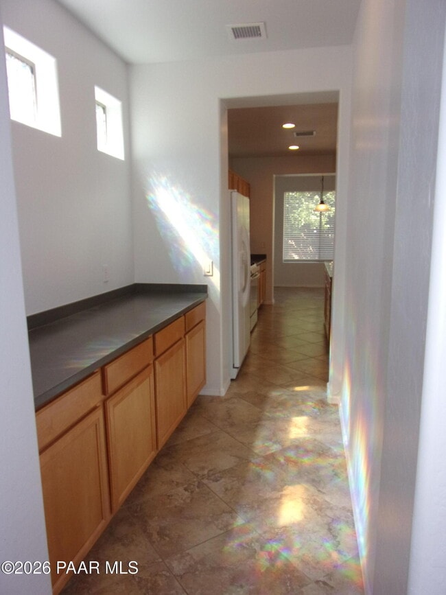 Building Photo - 7239 Barefoot Ln