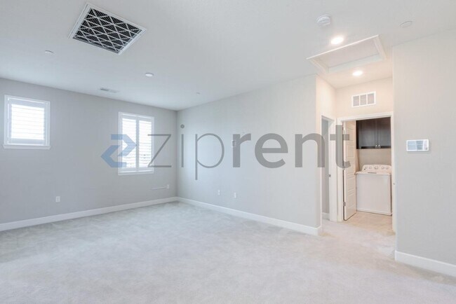 Building Photo - 5824 Highport Dr