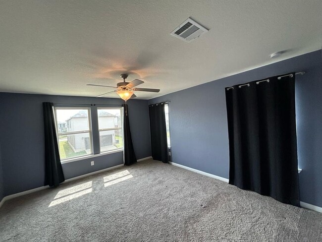 Building Photo - 2917 Harvester Ln