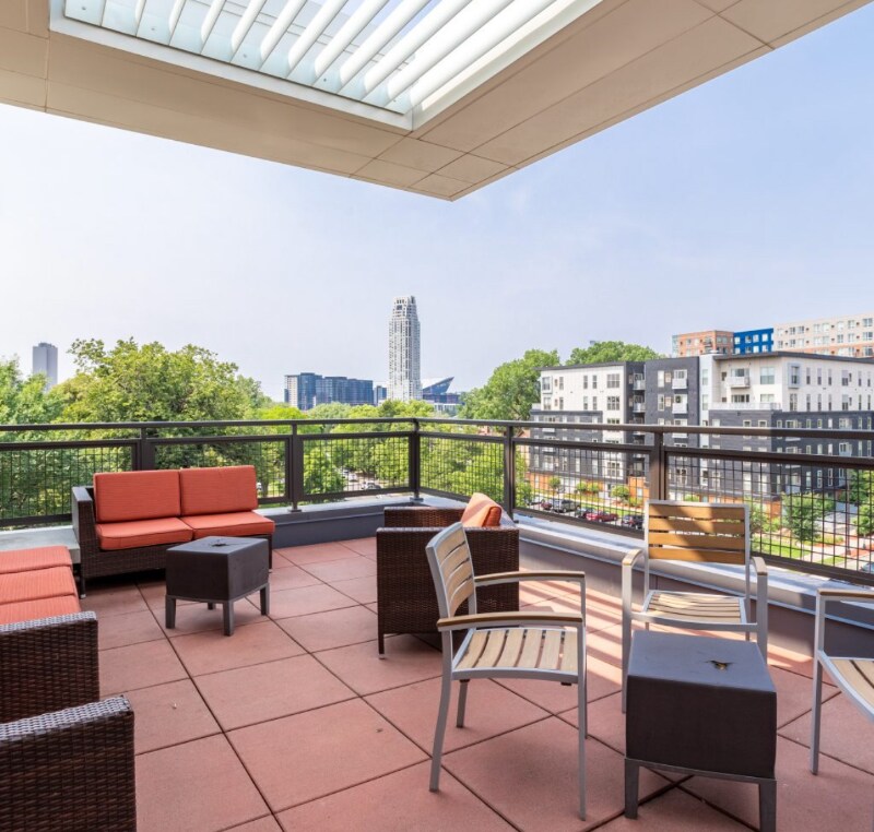 Building Photo - 1101 University Ave SE