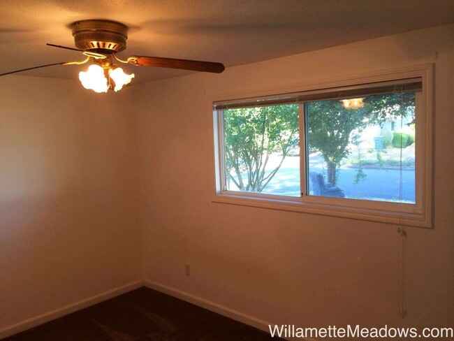 Building Photo - Magnificent 3 Bedrooms, 2 Bathrooms House ...