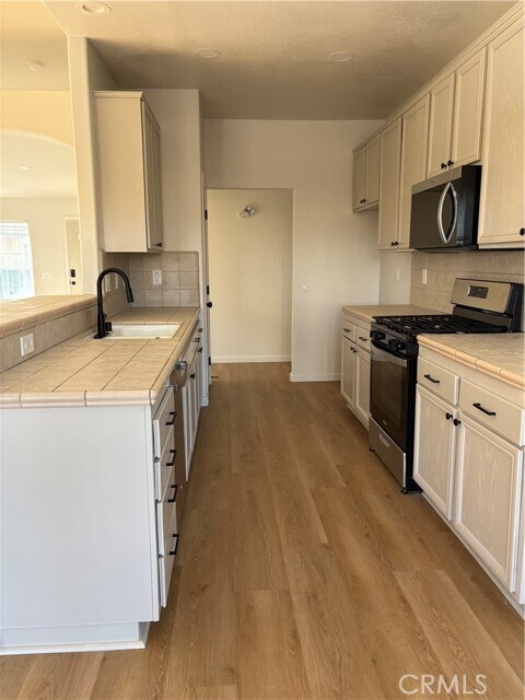 Building Photo - 13063 Canyon Oak Ct